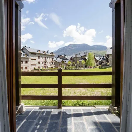 Berde - Linsoles Vall Benas 6, Ideal Parejas Apartment *