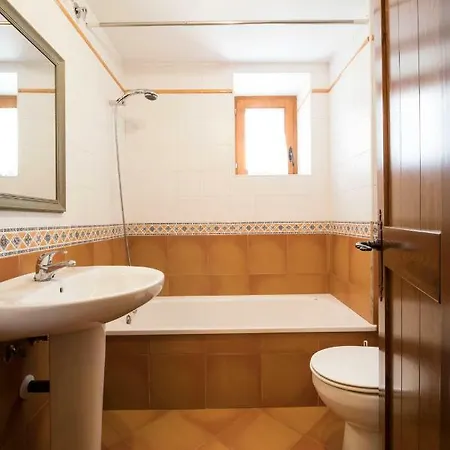 Apartment Berde - Linsoles Vall Benas 6, Ideal Parejas
