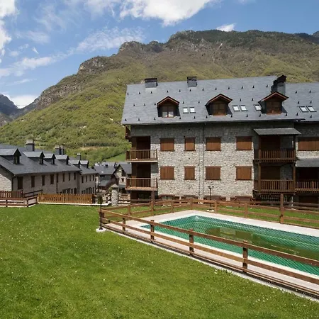 Apartment Berde - Linsoles Vall Benas 6, Ideal Parejas