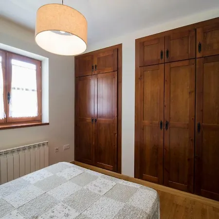 Apartment Berde - Linsoles Vall Benas 6, Ideal Parejas *