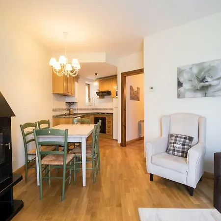 Berde - Linsoles Vall Benas 6, Ideal Parejas Apartment