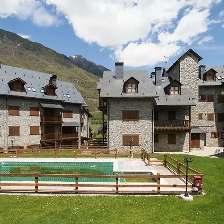 Apartment Berde - Linsoles Vall Benas 6, Ideal Parejas